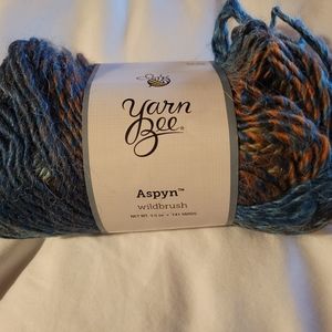 Yarn Bee Aspyn yarn